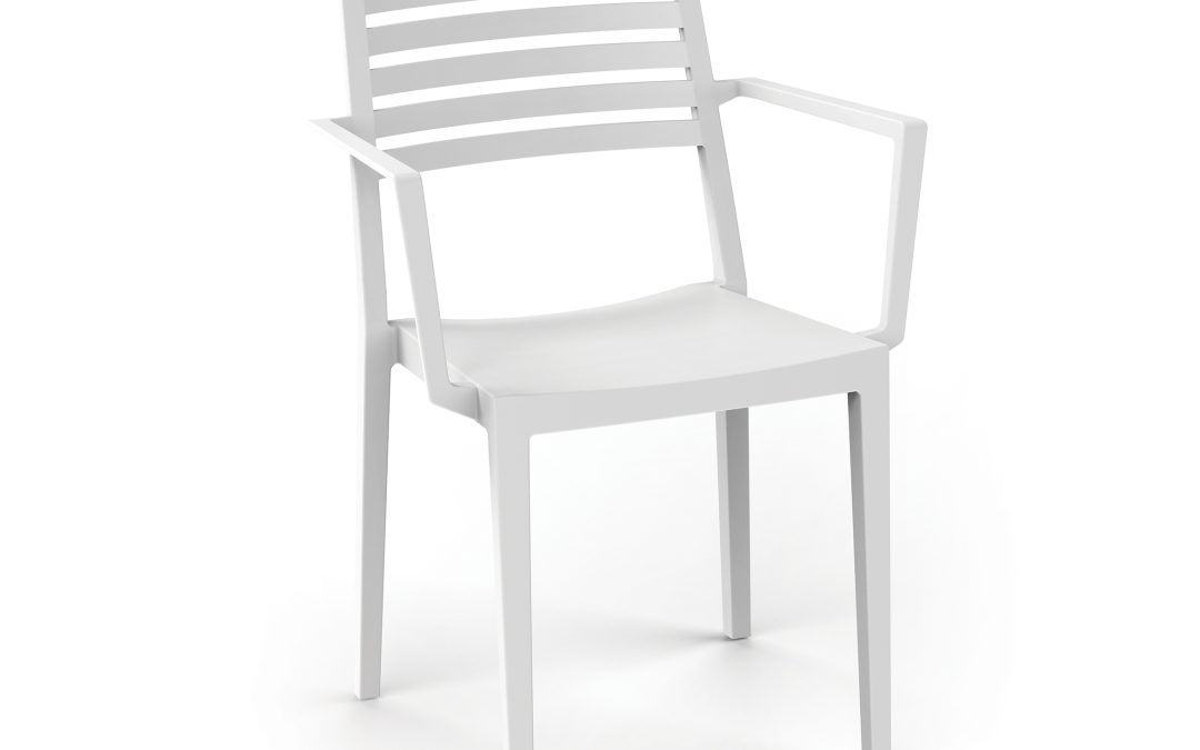 ROW ARMCHAIR